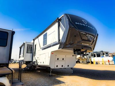 2026 Keystone RV Montana - Photo 4