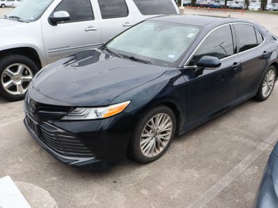 2020 Toyota Camry - Photo 3