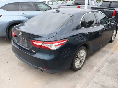 2020 Toyota Camry - Photo 11