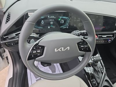 2026 Kia Niro - Photo 11
