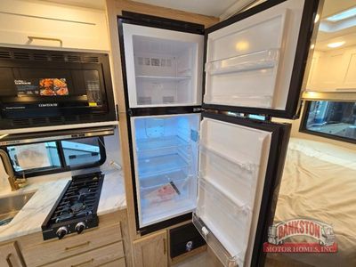 2026 Chateau 21Z - Photo 30