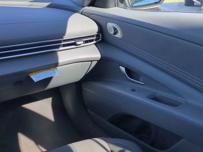 2026 Hyundai ELANTRA — photo 17 view