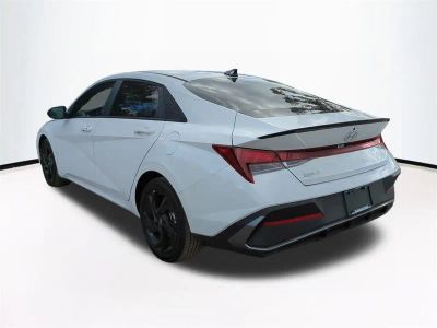 2026 Hyundai ELANTRA — photo 7 view