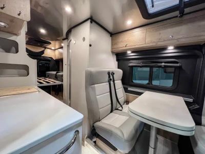 2023 Airstream RANGELINE - Photo 7