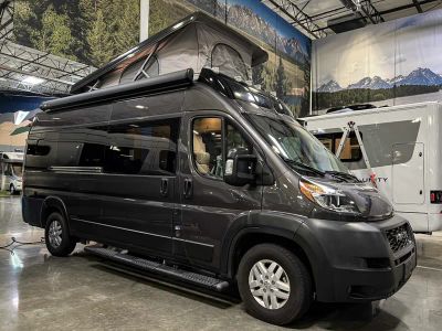 2023 Airstream RANGELINE - Photo 1