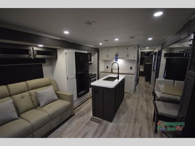 2027 Venture RV SportTrek Touring Edition - Photo 49