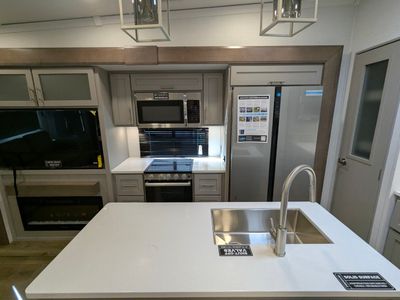 2026 Alliance RV Avenue — photo 15 view