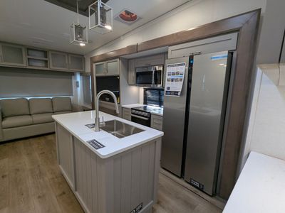 2026 Alliance RV Avenue — photo 23 view