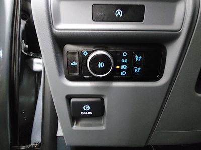 2025 Ford F-150 - Photo 13