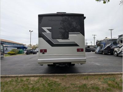 2026 Thor Motor Coach Magnitude GRAND - Photo 6