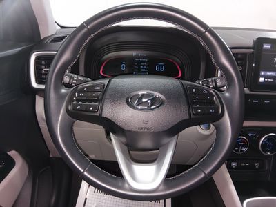 2025 Hyundai Venue - Photo 12