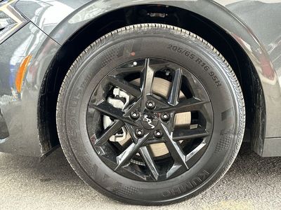 2026 Kia K5 — photo 12 view