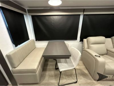 2026 Forest River RV Rockwood Signature Ultra Lite - Photo 10