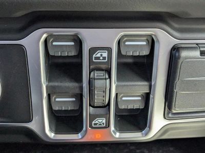 2026 Jeep Wrangler — photo 23 view