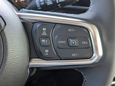 2026 Jeep Wrangler — photo 26 view