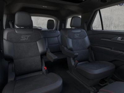 2026 Ford Explorer — photo 11 view