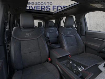 2026 Ford Explorer — photo 10 view
