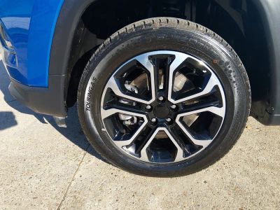 2024 Jeep Compass — photo 10 view
