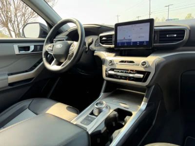 2023 Ford Explorer - Photo 11