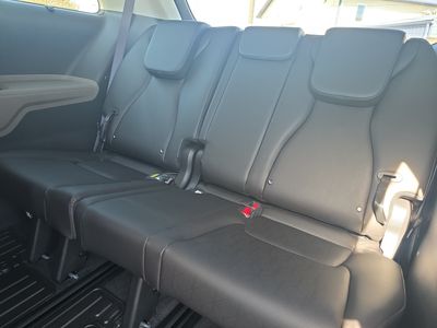 2026 Kia Carnival Hybrid - Photo 25