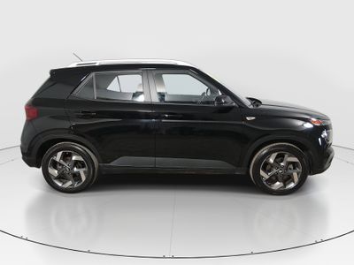 2025 Hyundai Venue — photo 8 view