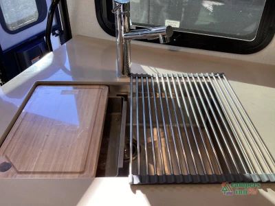2023 Winnebago Adventurer — photo 31 view