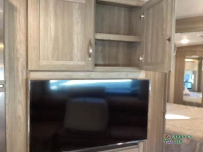 2023 Winnebago Adventurer — photo 27 view