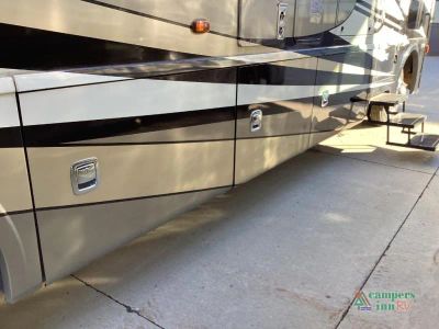 2023 Winnebago Adventurer — photo 14 view