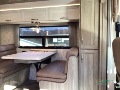 2023 Winnebago Adventurer — photo 16 view