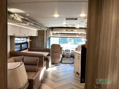 2023 Winnebago Adventurer — photo 43 view