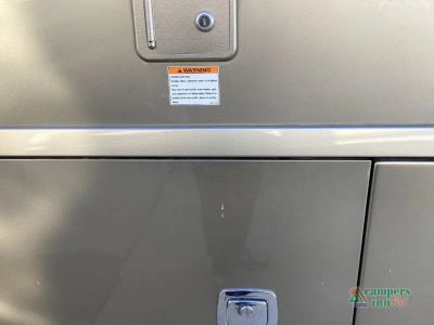 2023 Winnebago Adventurer — photo 7 view