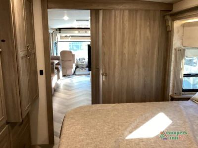 2023 Winnebago Adventurer — photo 41 view