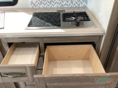 2023 Winnebago Adventurer — photo 30 view