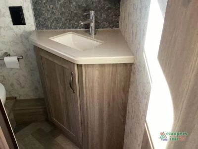 2023 Winnebago Adventurer — photo 45 view