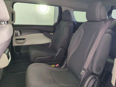 2024 Kia Carnival — photo 16 view