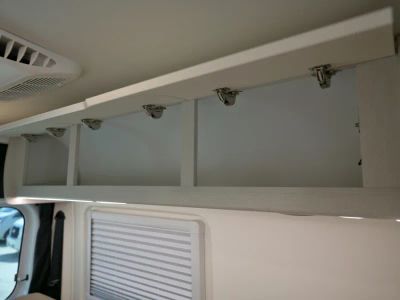 2027 Thor Motor Coach TELLARO — photo 17 view