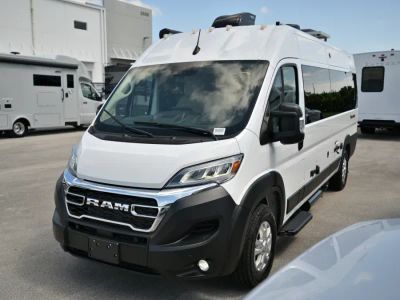 2027 Thor Motor Coach TELLARO — photo 22 view
