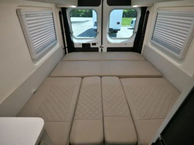 2027 Thor Motor Coach TELLARO — photo 19 view