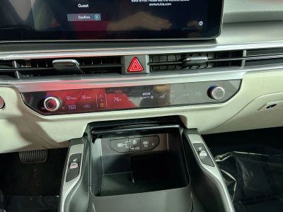 2026 Kia Sorento Hybrid — photo 23 view