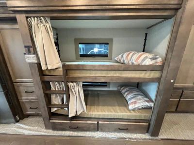 2026 Tiffin Motorhomes Byway - Photo 13
