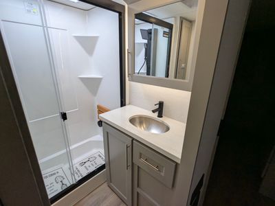 2026 Alliance RV Paradigm — photo 17 view