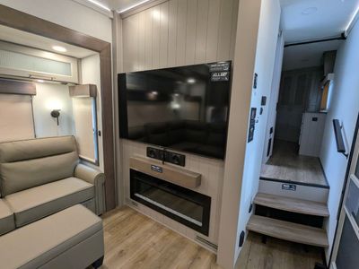 2026 Alliance RV Paradigm — photo 13 view
