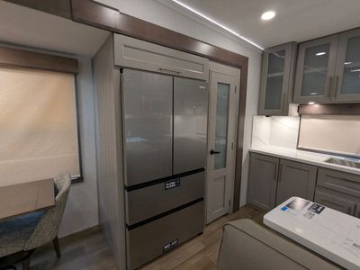 2026 Alliance RV Paradigm — photo 27 view