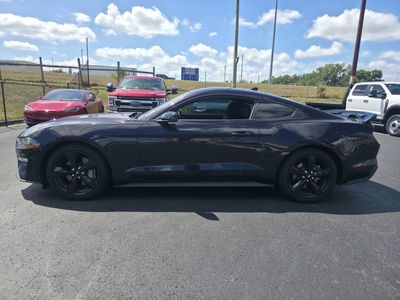 2022 Ford Mustang — photo 8 view