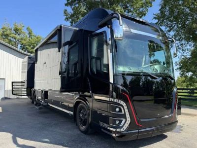 2017 Newell Coach P50 Base — front three-quarter view