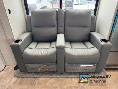 2026 Coachmen RV Chaparral - Photo 17