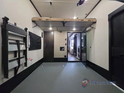 2027 Forest River RV Rogue — photo 21 view