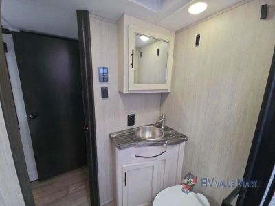 2027 Forest River RV Rogue — photo 26 view