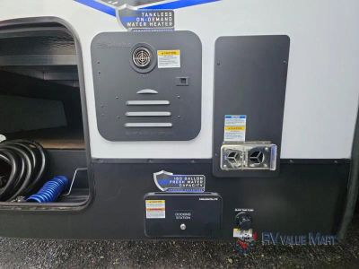 2027 Forest River RV Rogue — photo 30 view