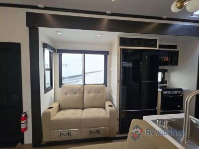 2027 Forest River RV Rogue — photo 9 view